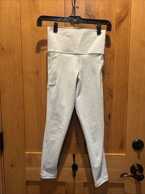 Athleta Light-Mint 7/8 Pocketed Leggings.
 XXS.